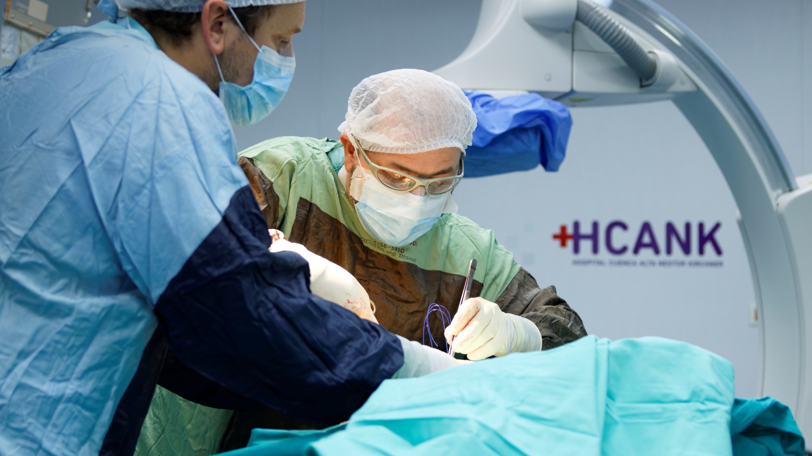 Cardiología: Primer implante de un cardiodesfibrilador subcutáneo en el HCANK