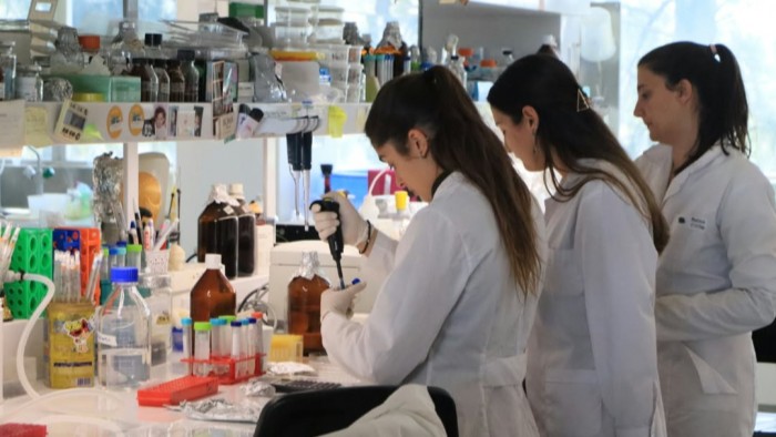 Salud lanza convocatoria para profesionales de hospitales bonaerenses