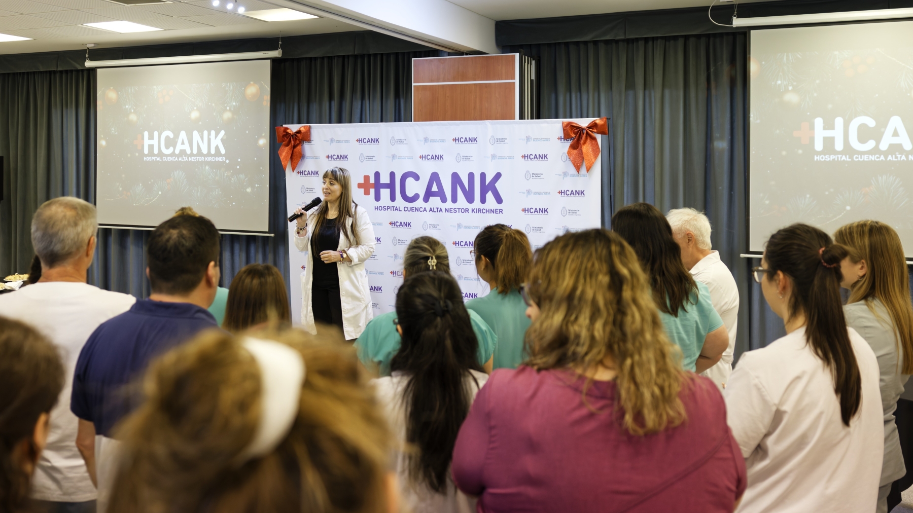 Brindis y buenos augurios para el 2026 en el HCANK
