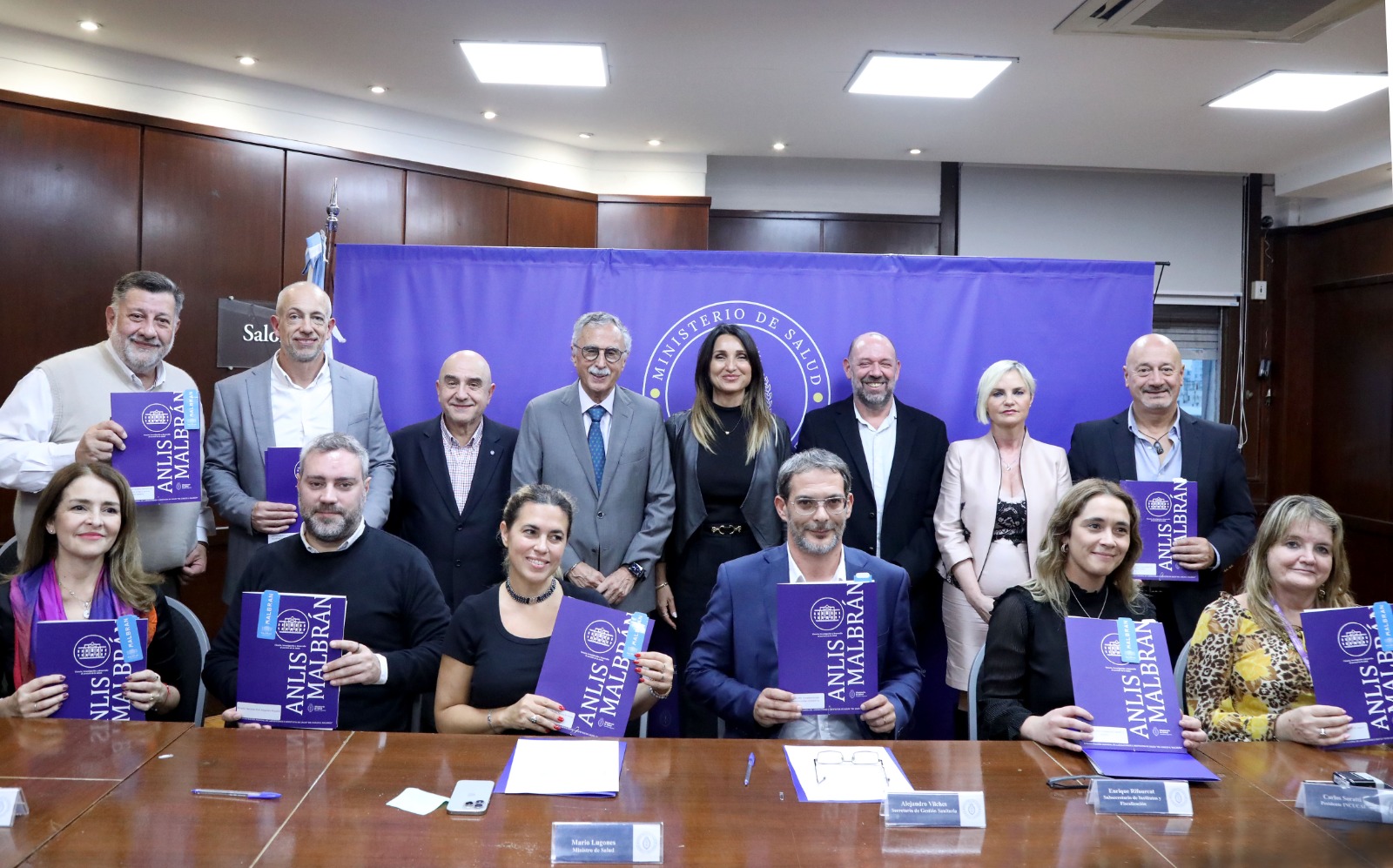 Salud impulsa estrategia de prevención de enfermedades intrahospitalarias en el sistema de salud