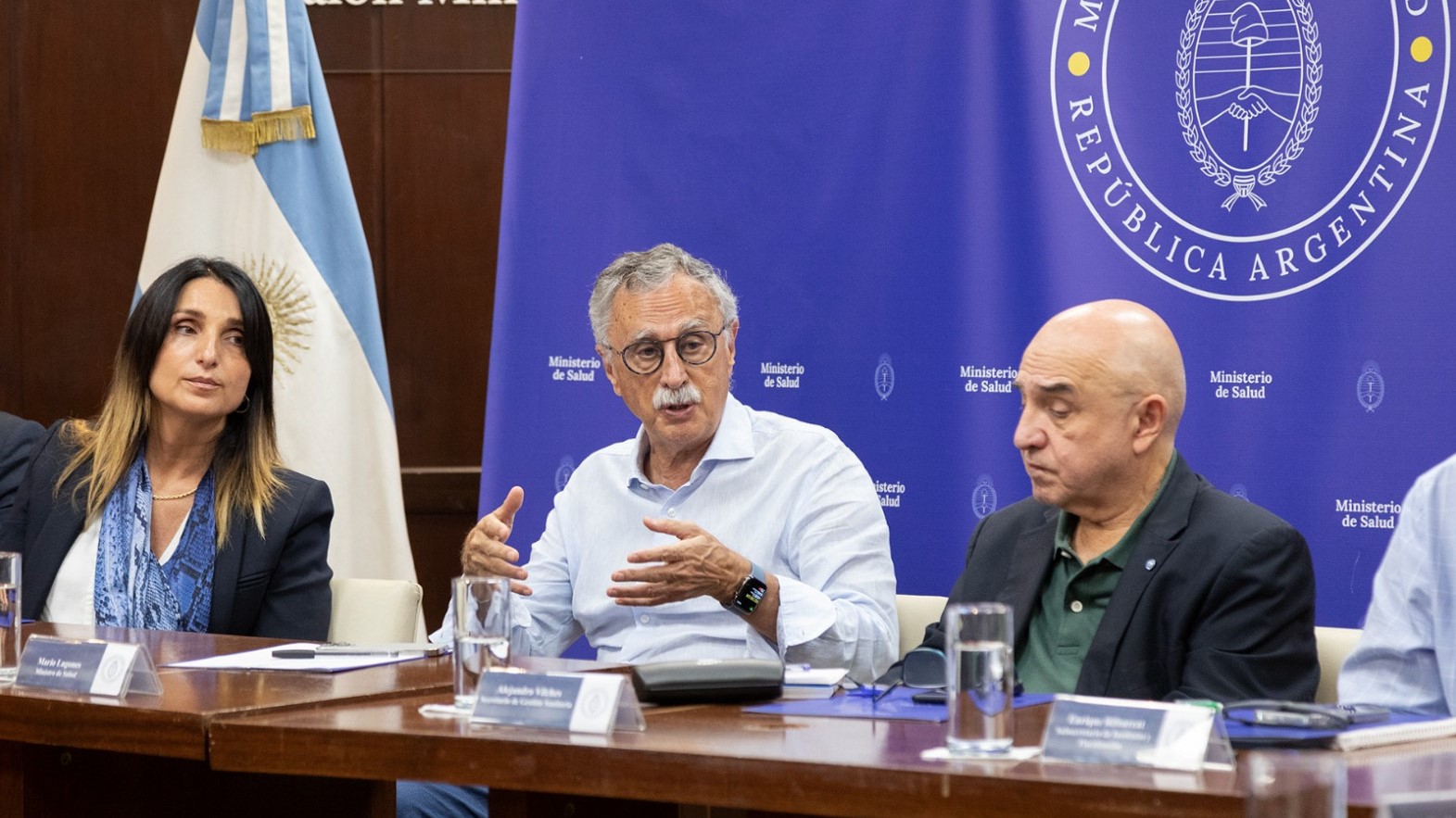 Salud instruyó a los hospitales a que regularicen su situación con las provincias